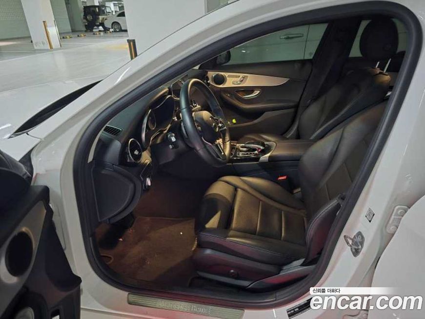 Mercedes-Benz C-Class 2020