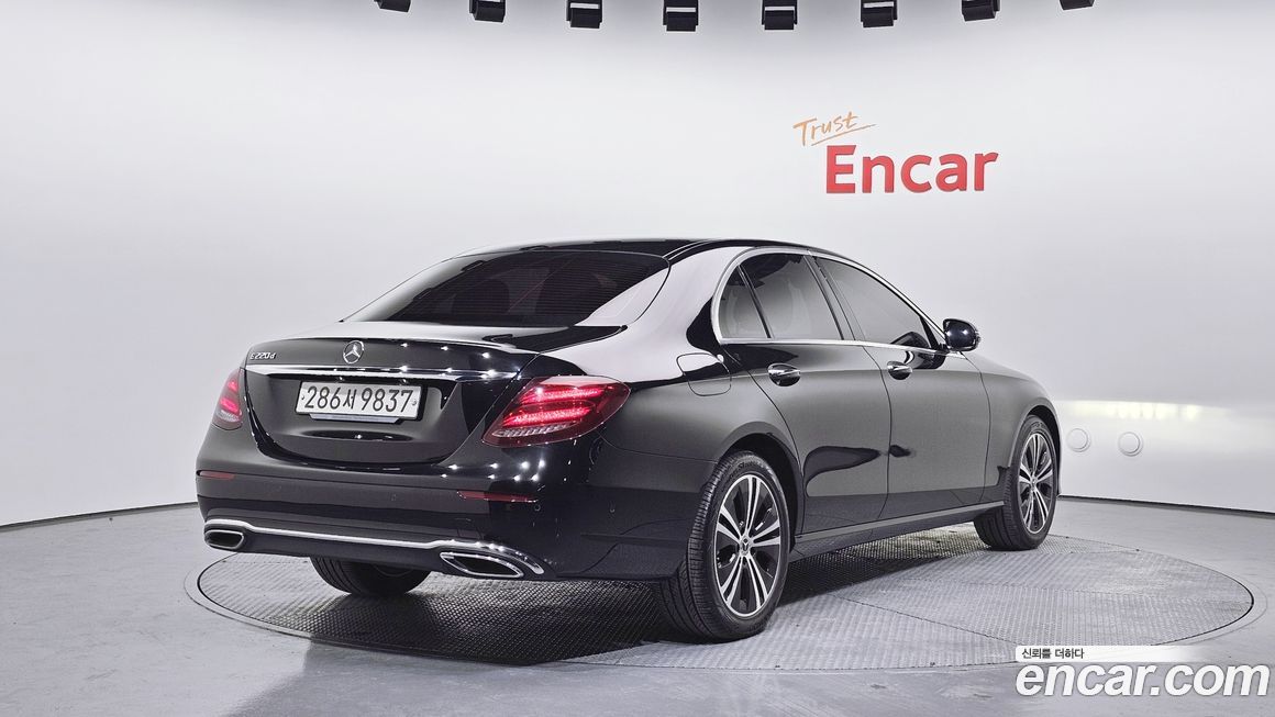 Mercedes-Benz E-Class 2020