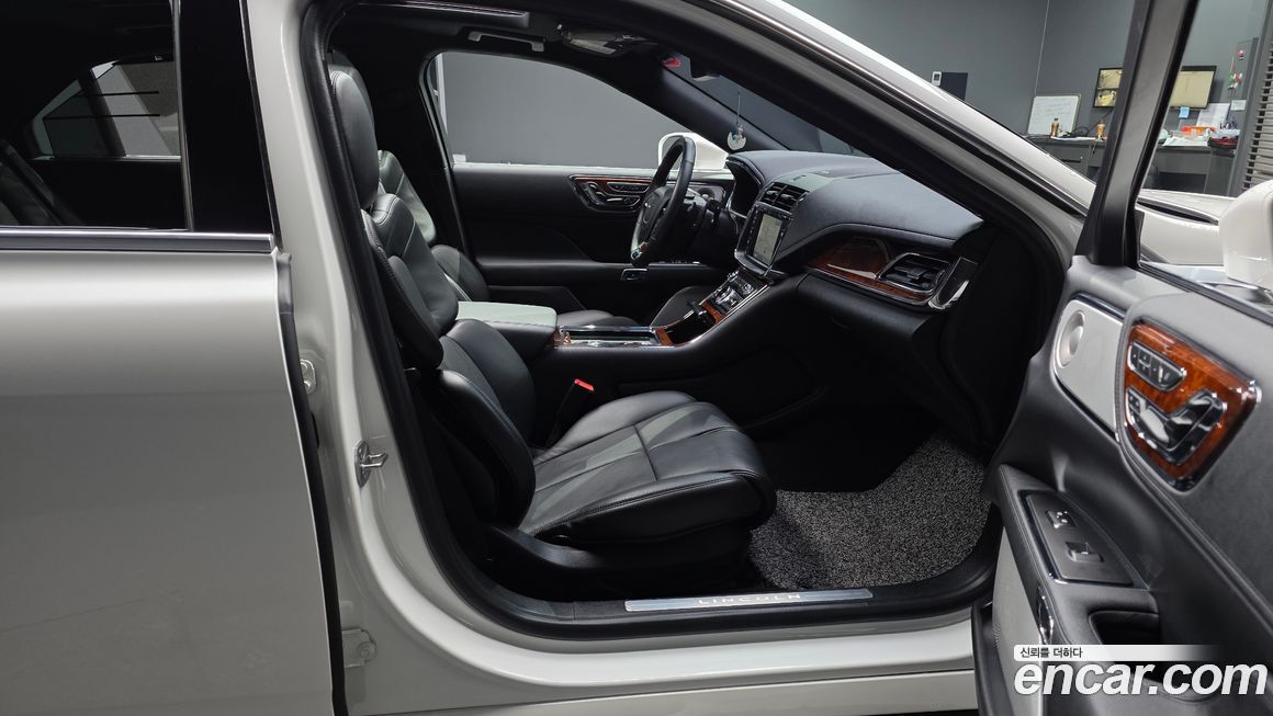 Lincoln Continental 2020