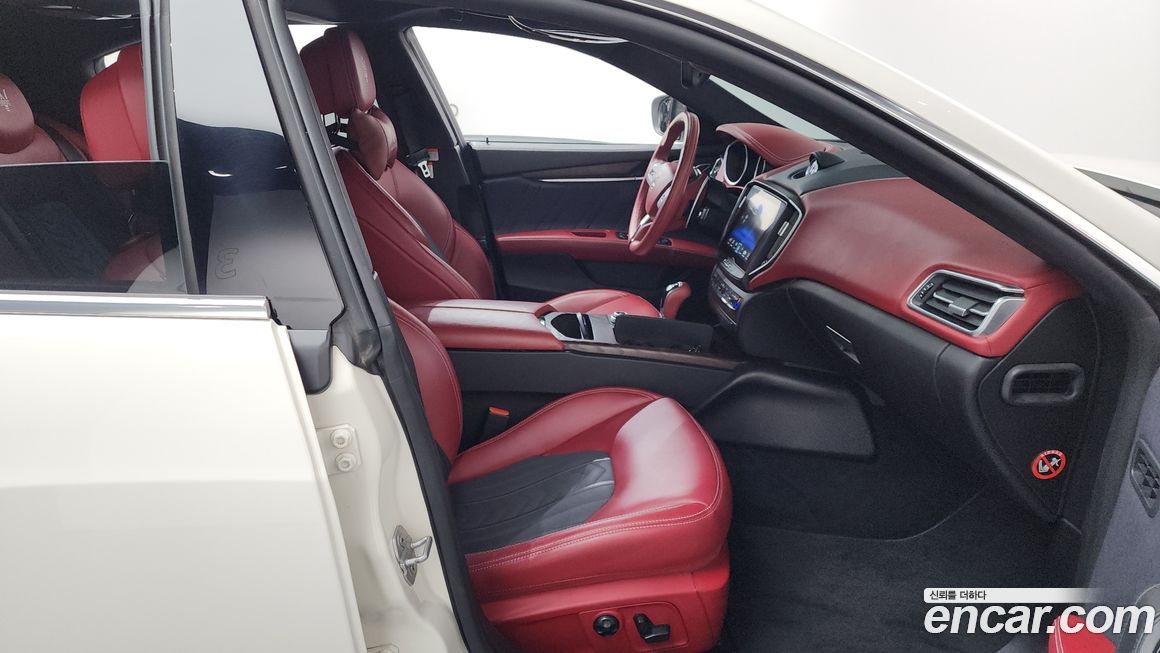 Maserati Ghibli 2018