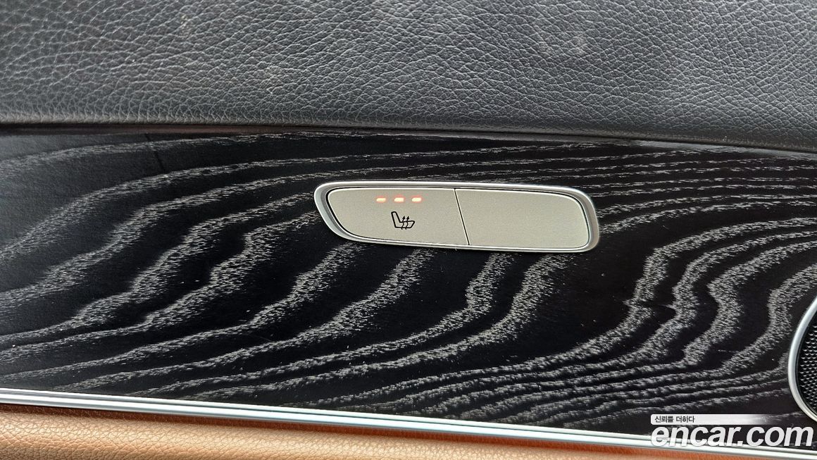 Mercedes-Benz E-Class 2020