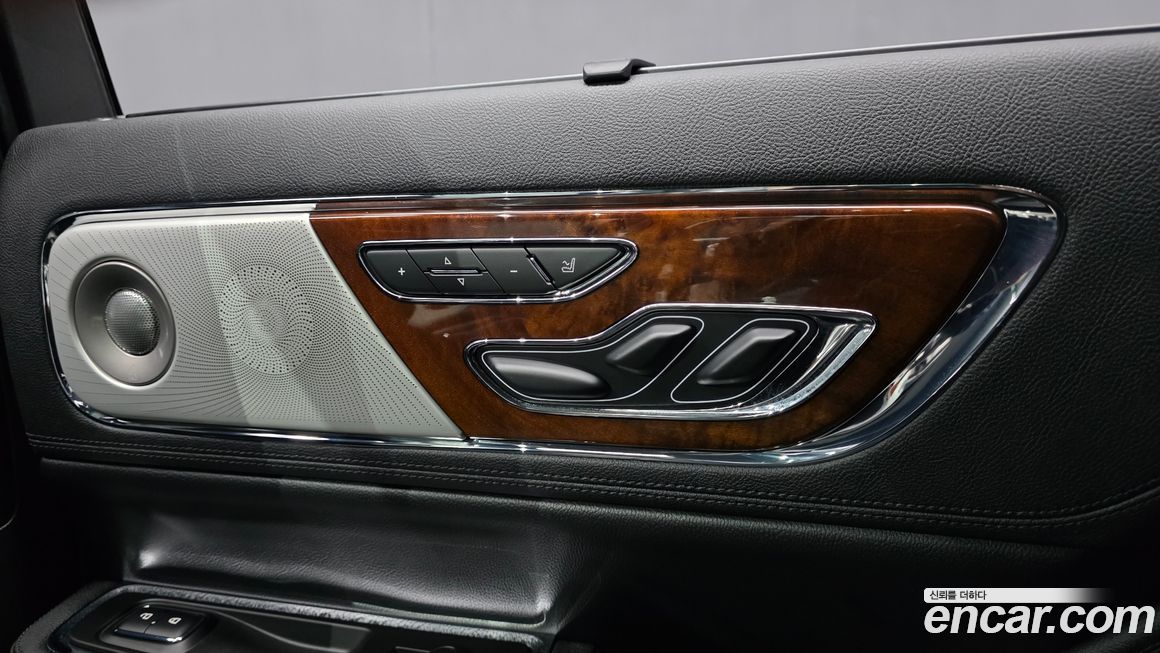 Lincoln Continental 2020