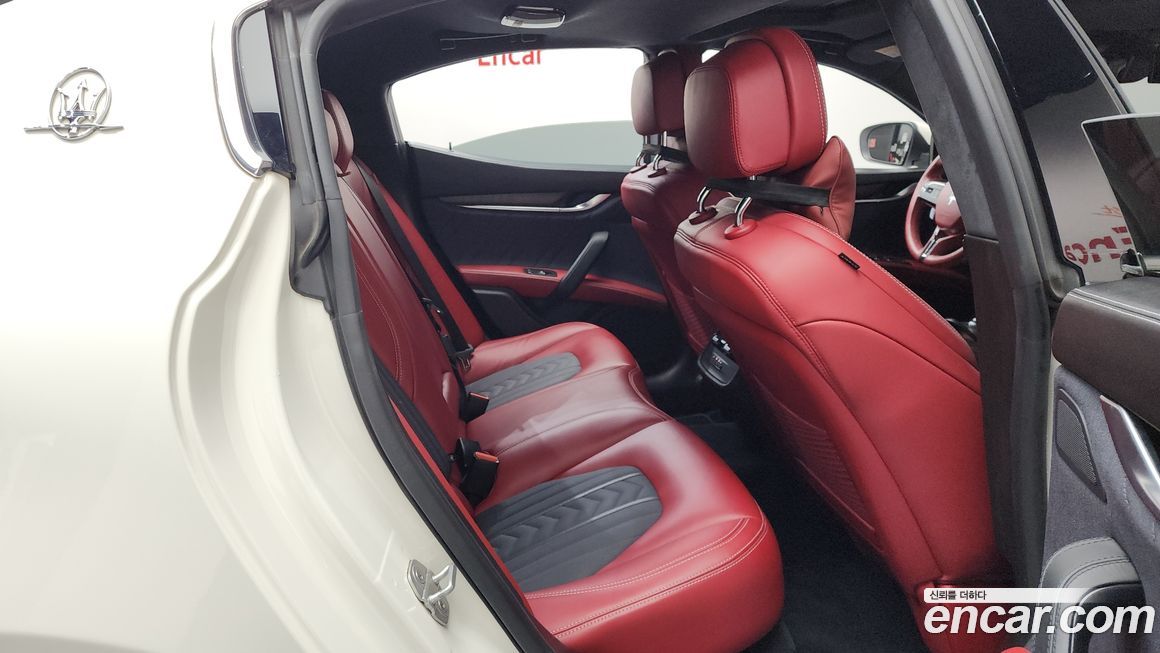 Maserati Ghibli 2018