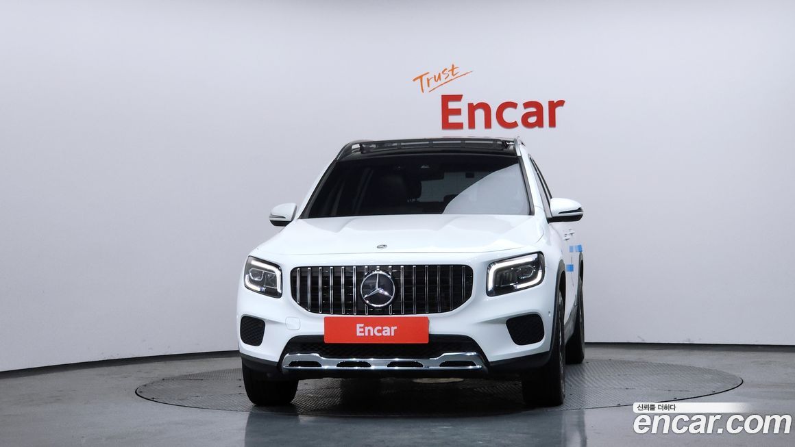 Mercedes-Benz GLB-Class 2021