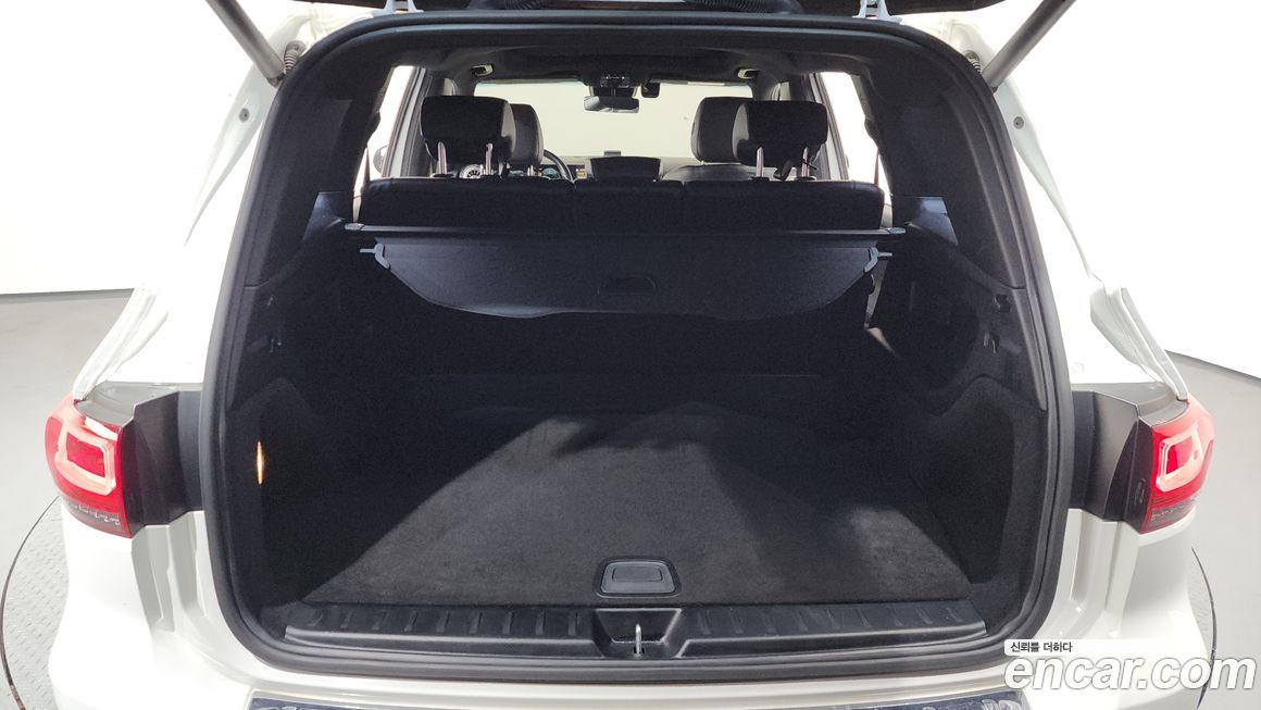 Mercedes-Benz GLB-Class 2021