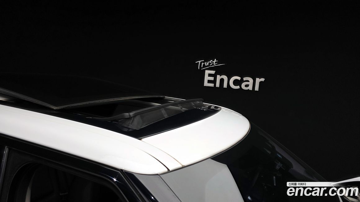 Land Rover Discovery 2019