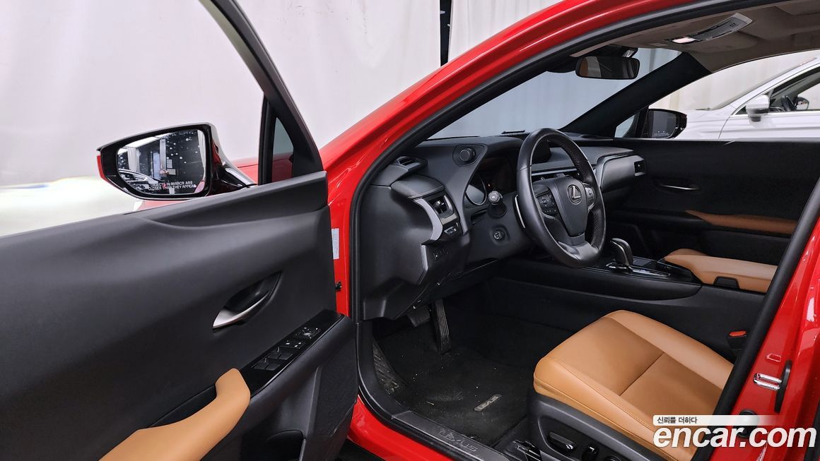 Lexus UX 2022