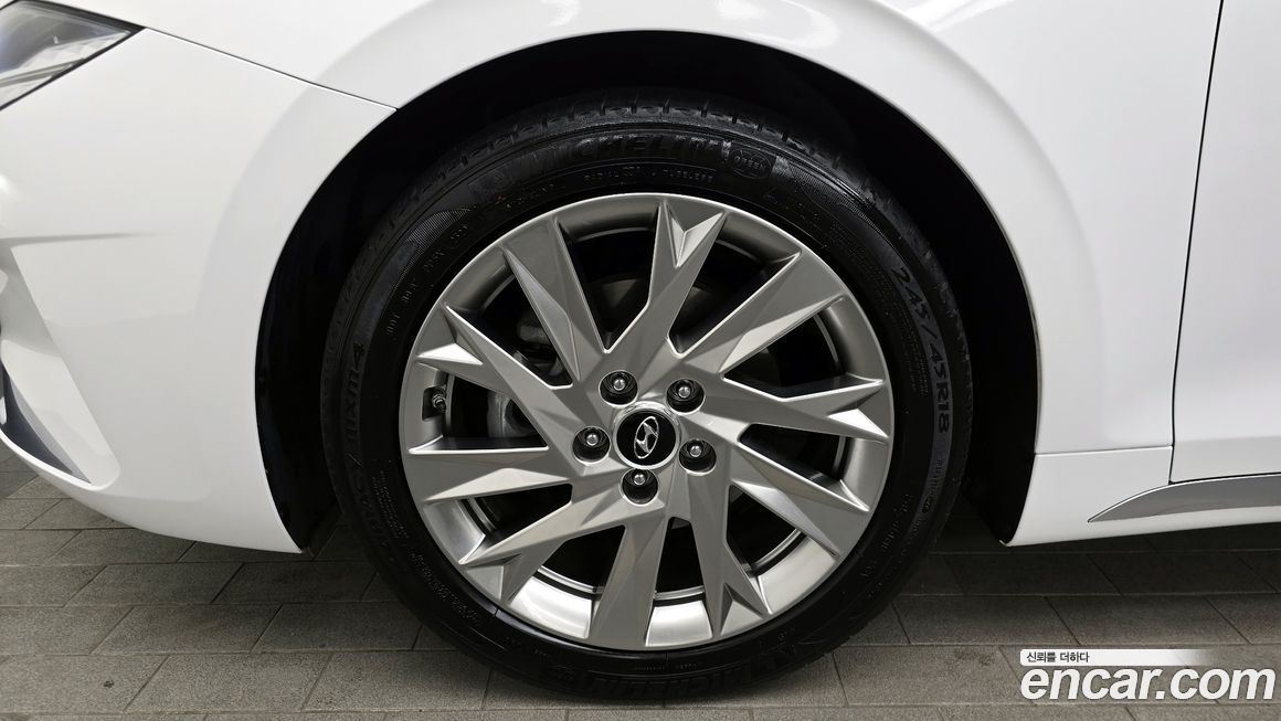 Hyundai Grandeur 2020