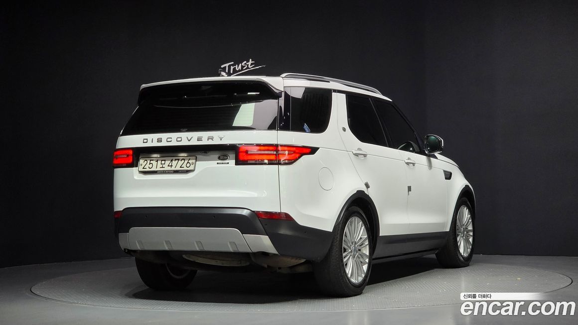 Land Rover Discovery 2019