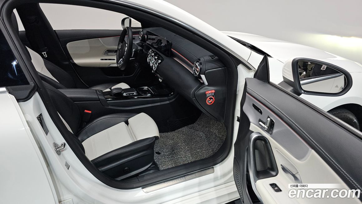 Mercedes-Benz CLA-Class 2020