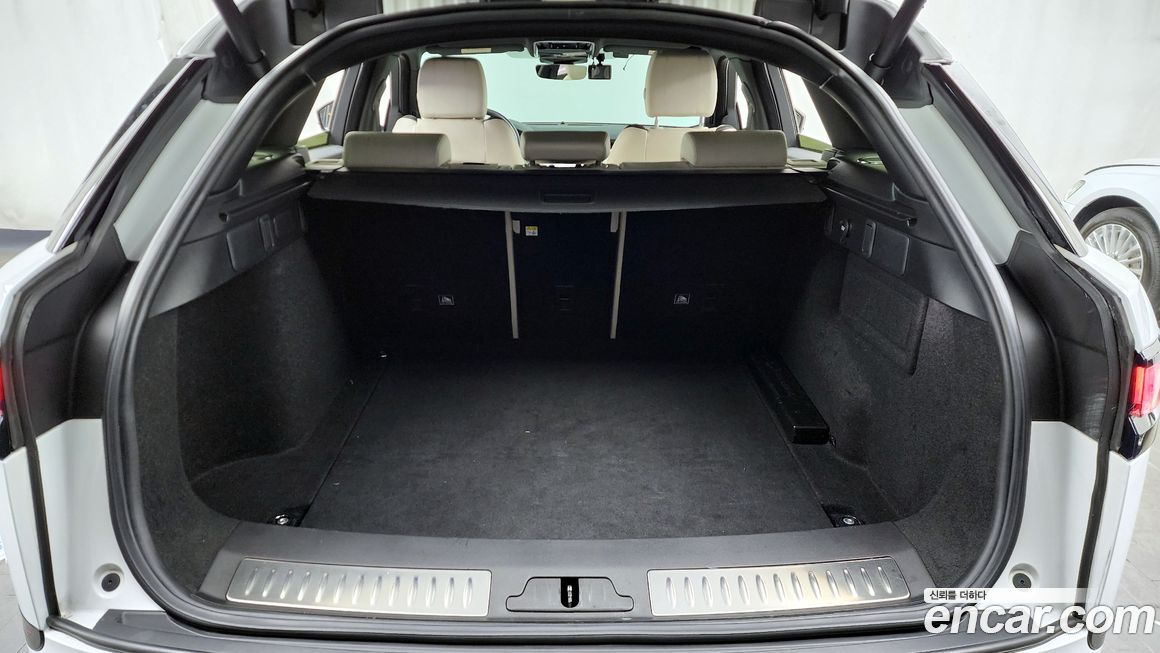 Land Rover Range Rover Velar 2019