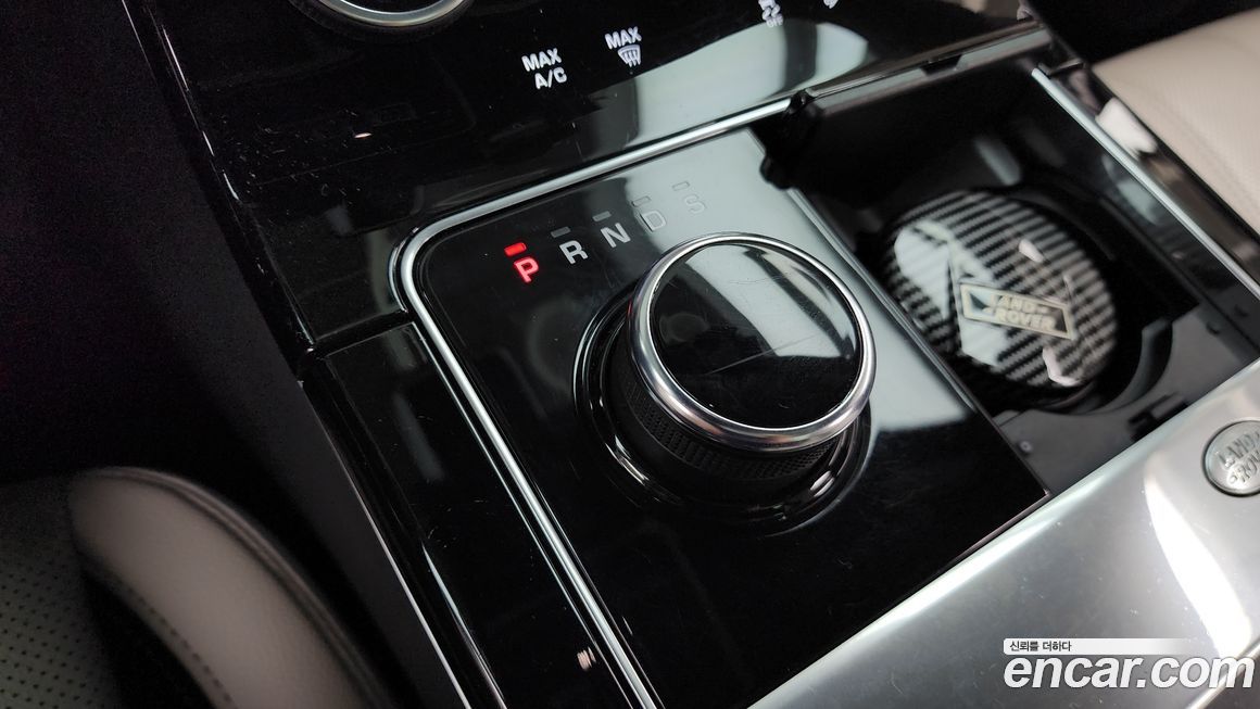 Land Rover Range Rover Velar 2019