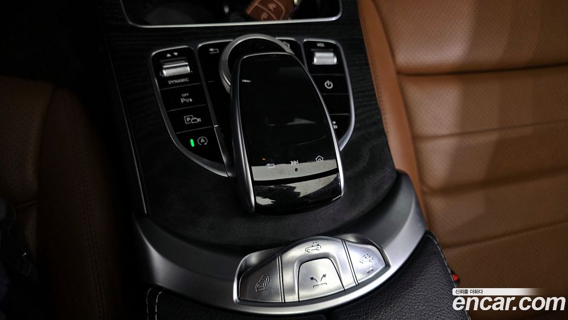 Mercedes-Benz C-Class 2021