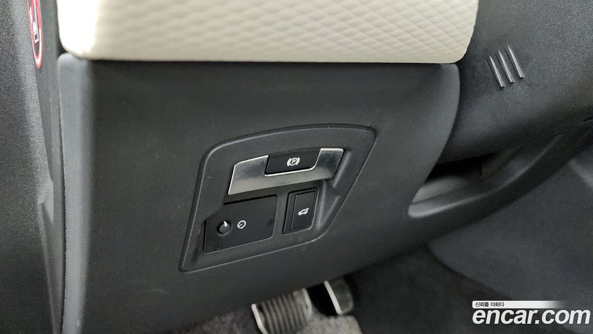 Land Rover Range Rover Velar 2019