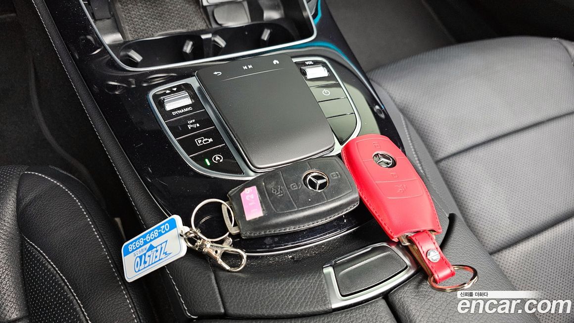 Mercedes-Benz E-Class 2022