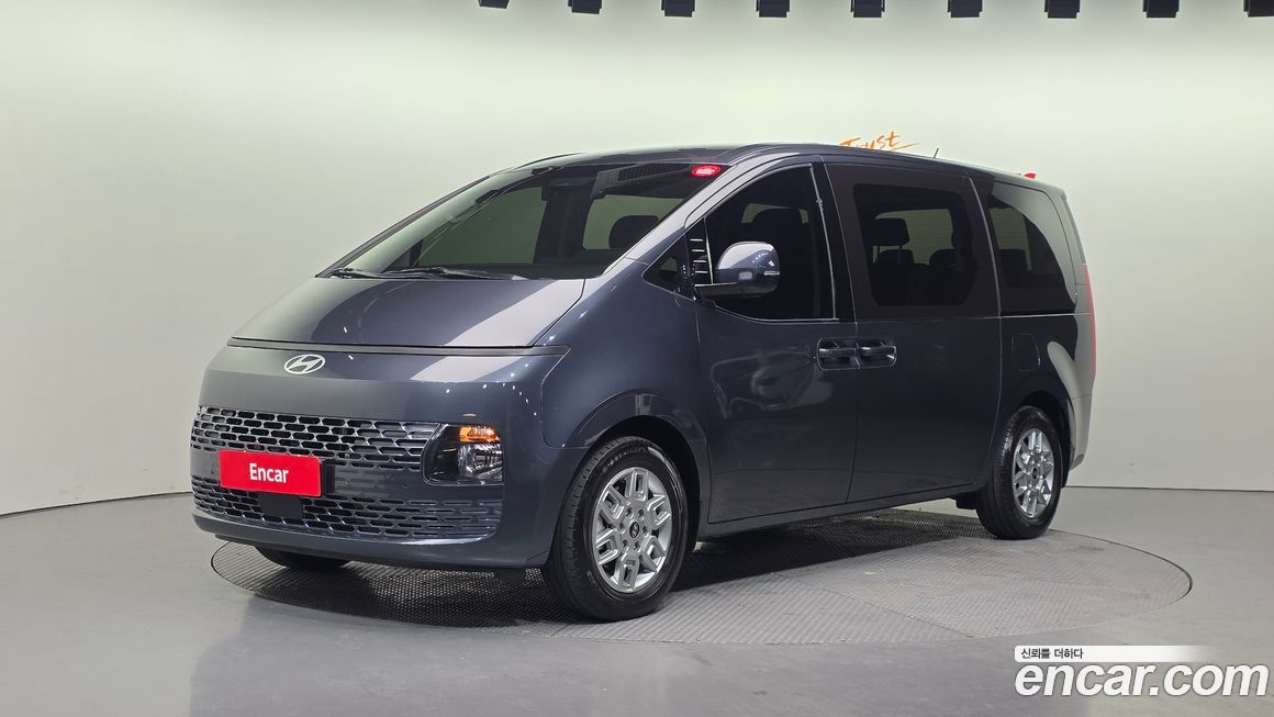 Hyundai Staria 2025