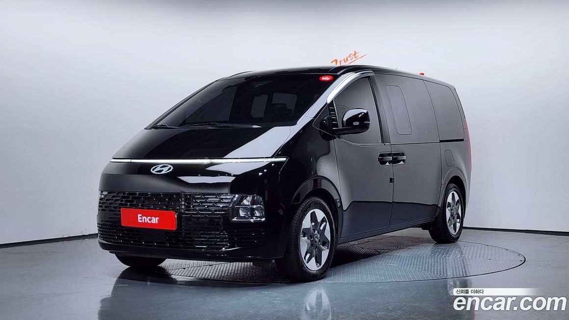 Hyundai Staria 2025