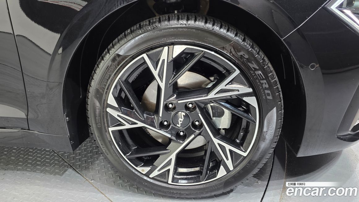 Kia K5 2025