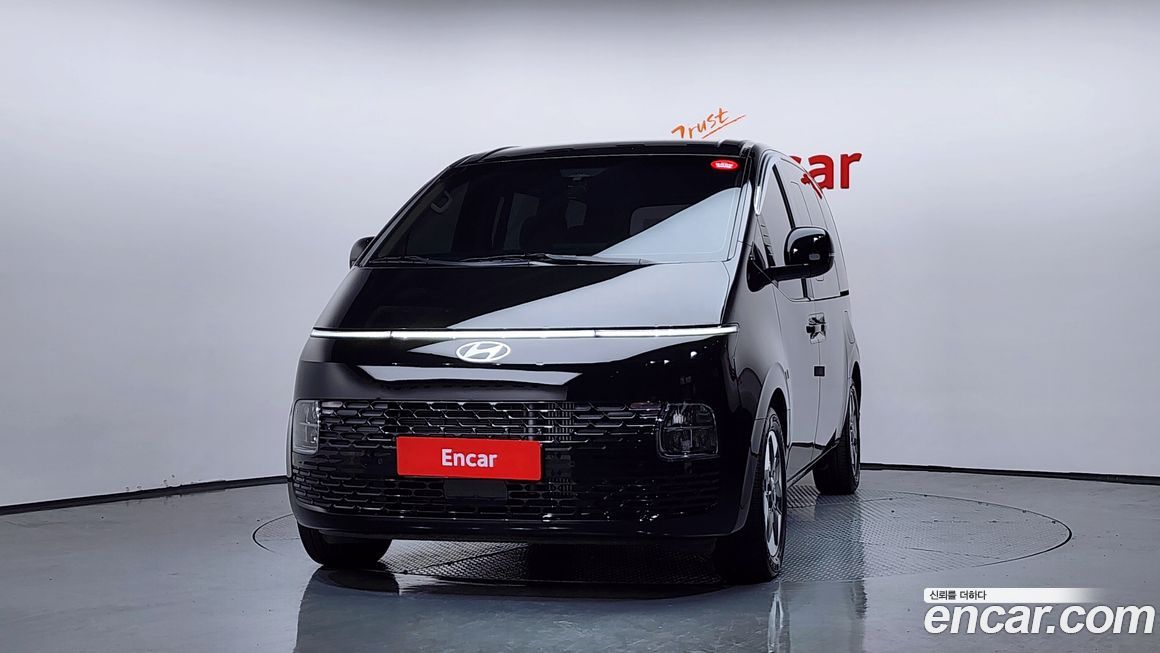 Hyundai Staria 2025