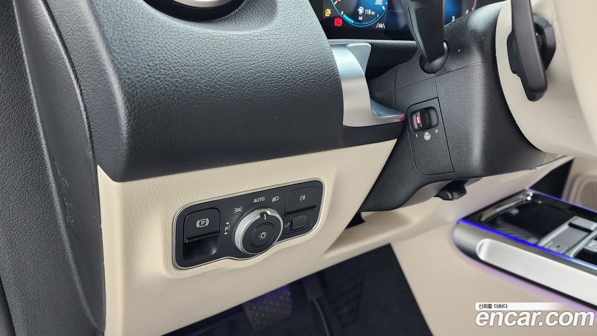 Mercedes-Benz GLB-Class 2021