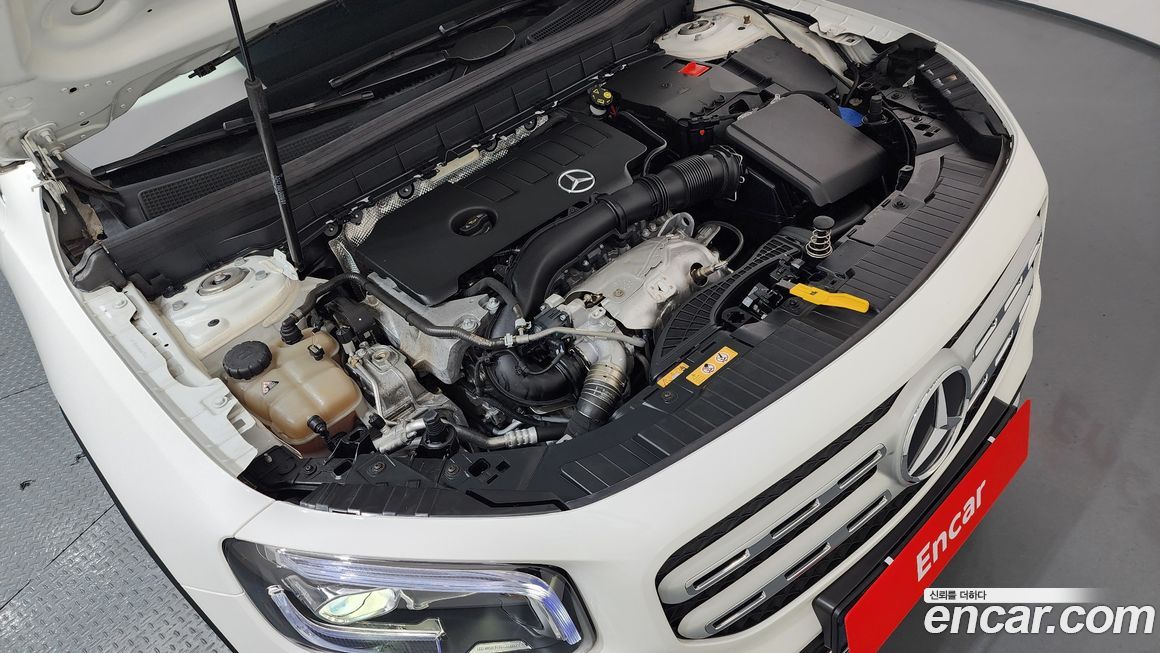 Mercedes-Benz GLB-Class 2021