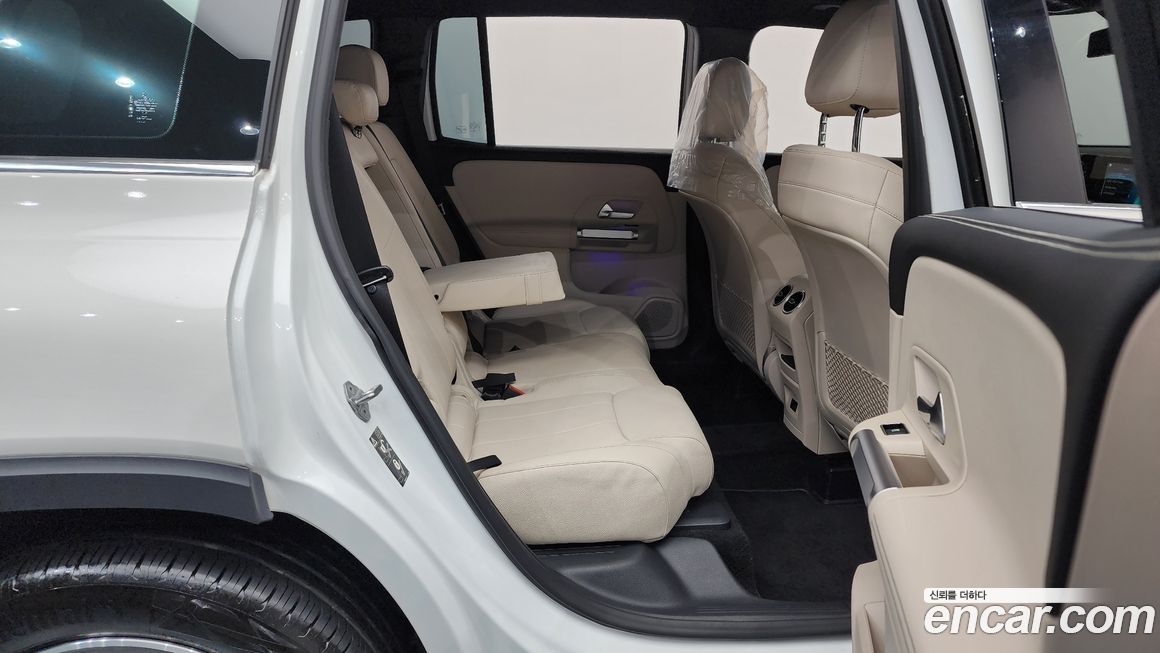 Mercedes-Benz GLB-Class 2021