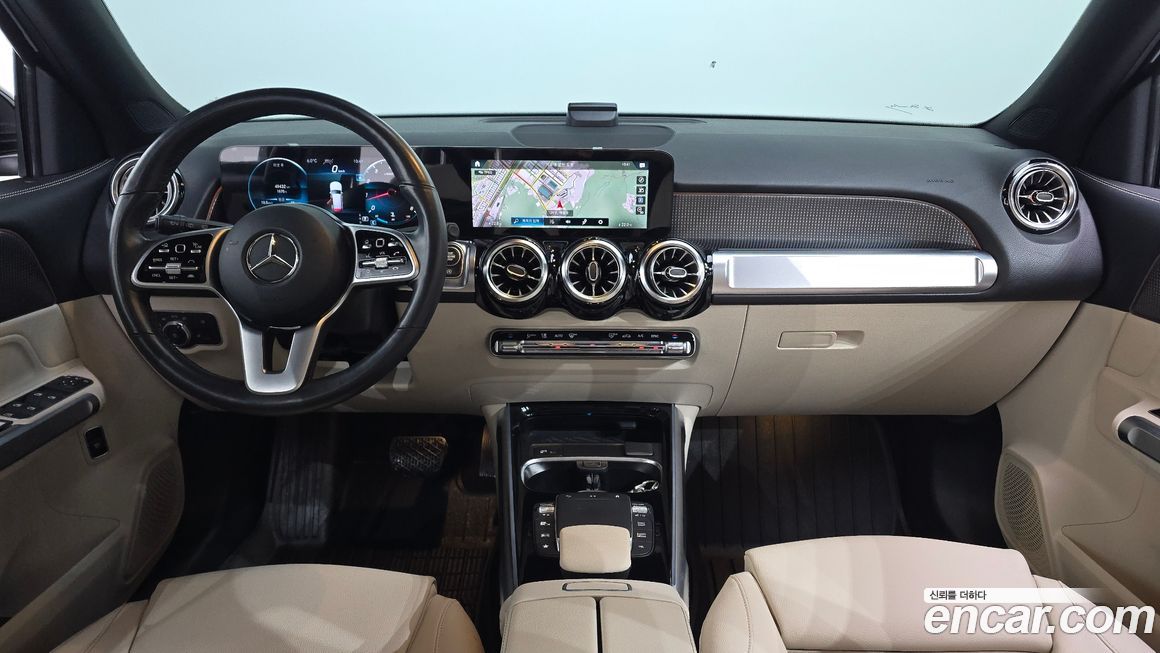 Mercedes-Benz GLB-Class 2021