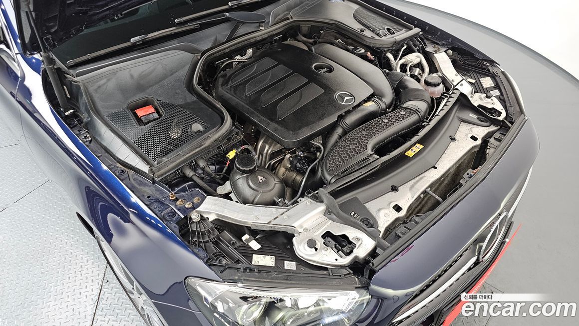 Mercedes-Benz E-Class 2021