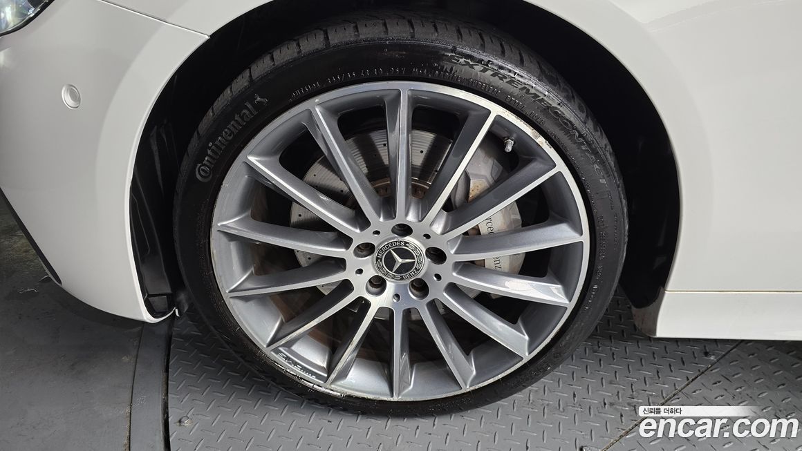 Mercedes-Benz E-Class 2018