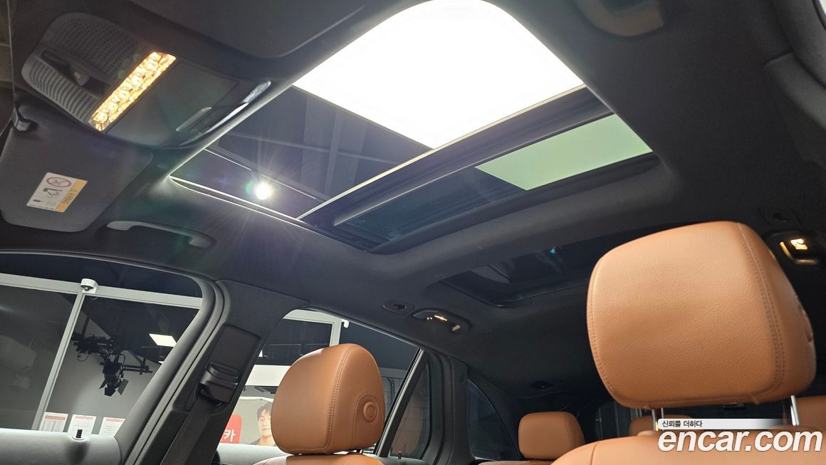 Mercedes-Benz GLC-Class 2021