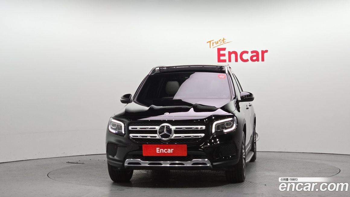 Mercedes-Benz GLB-Class 2021