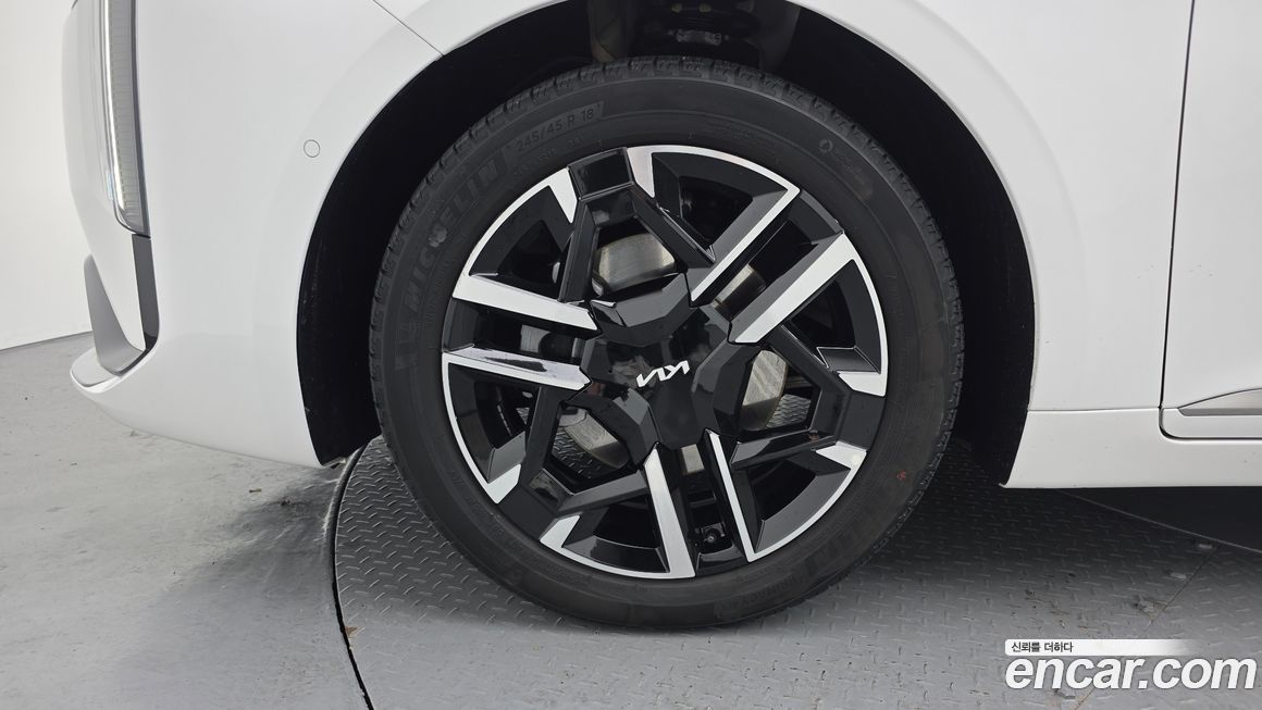 Kia K8 2025