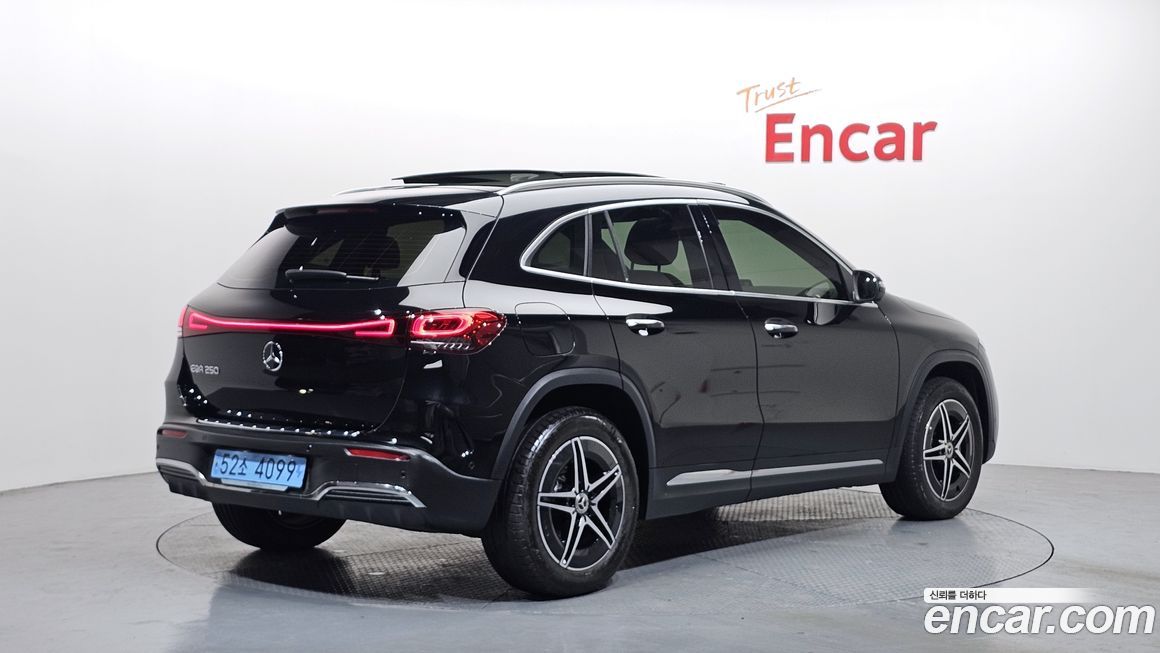 Mercedes-Benz EQA 2023