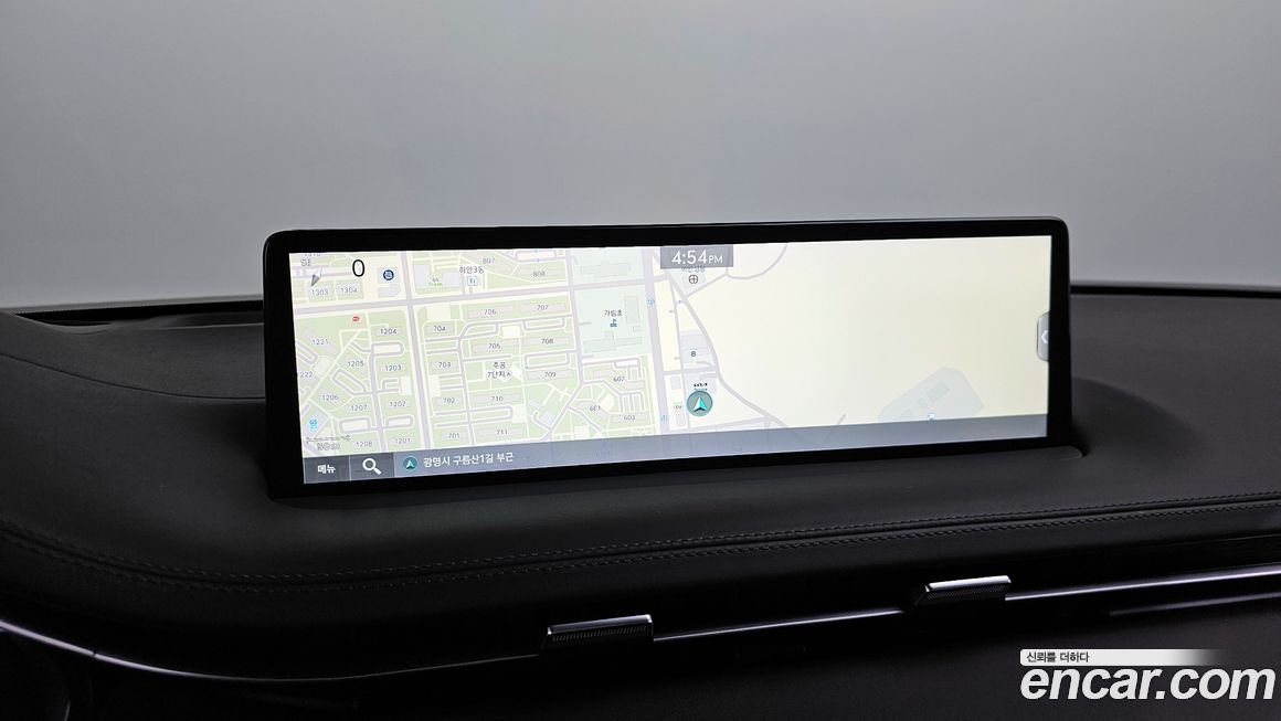 Genesis GV70 2024