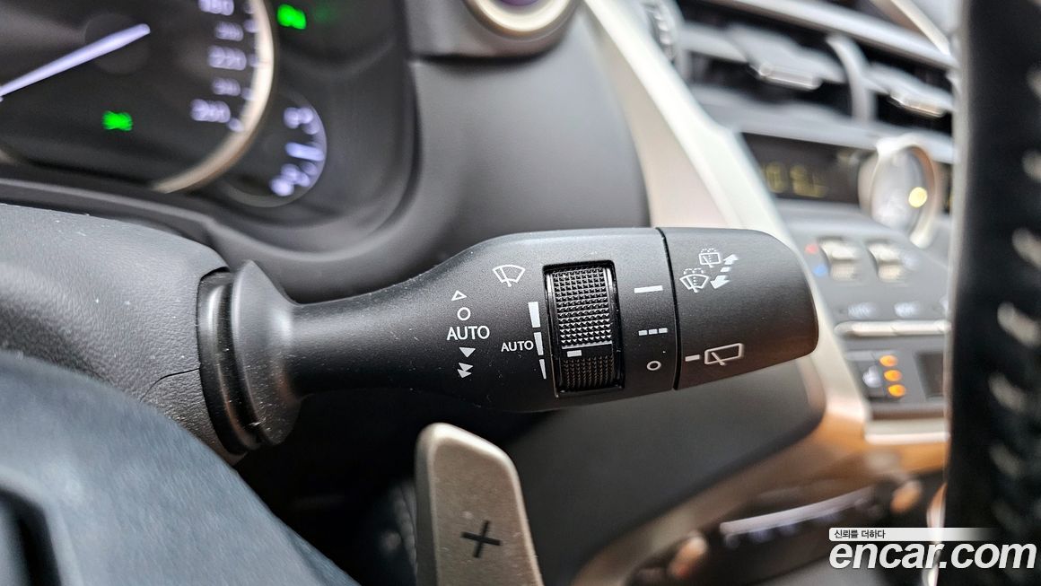 Lexus NX 2020