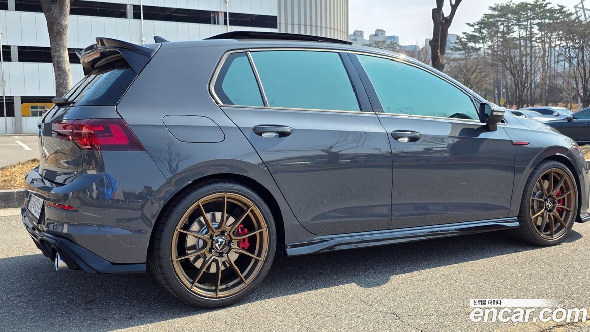 Volkswagen Golf 2024