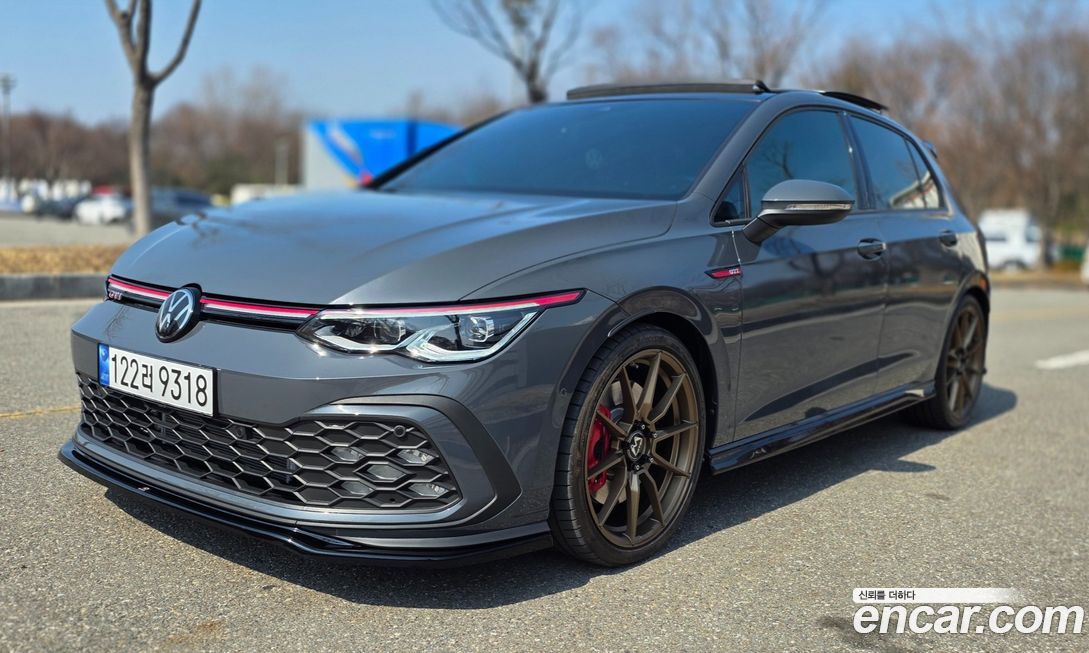 Volkswagen Golf 2024