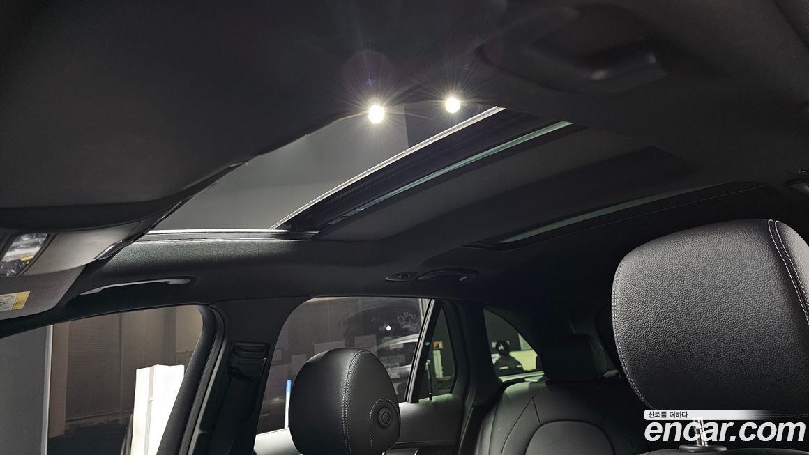 Mercedes-Benz GLC-Class 2021