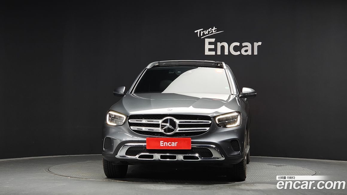Mercedes-Benz GLC-Class 2021