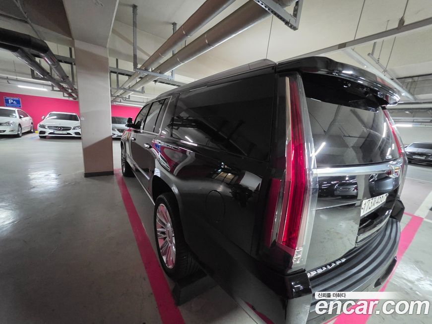 Cadillac Escalade 2018