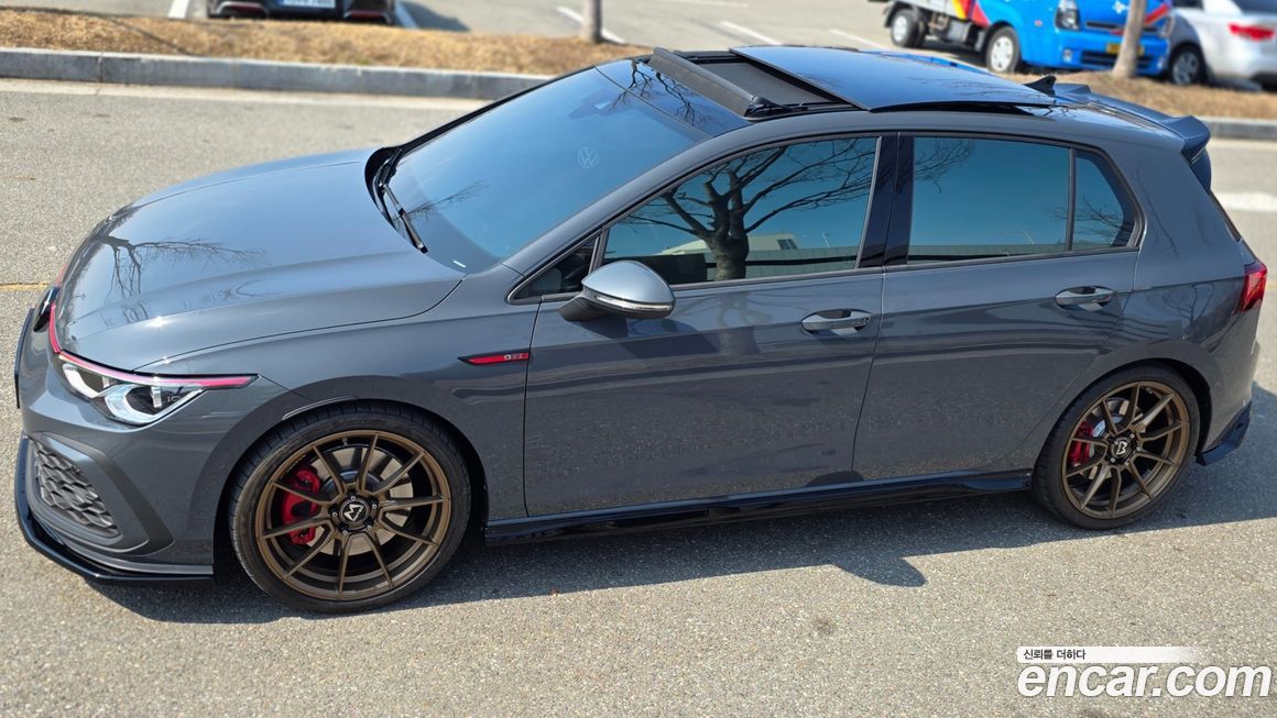 Volkswagen Golf 2024