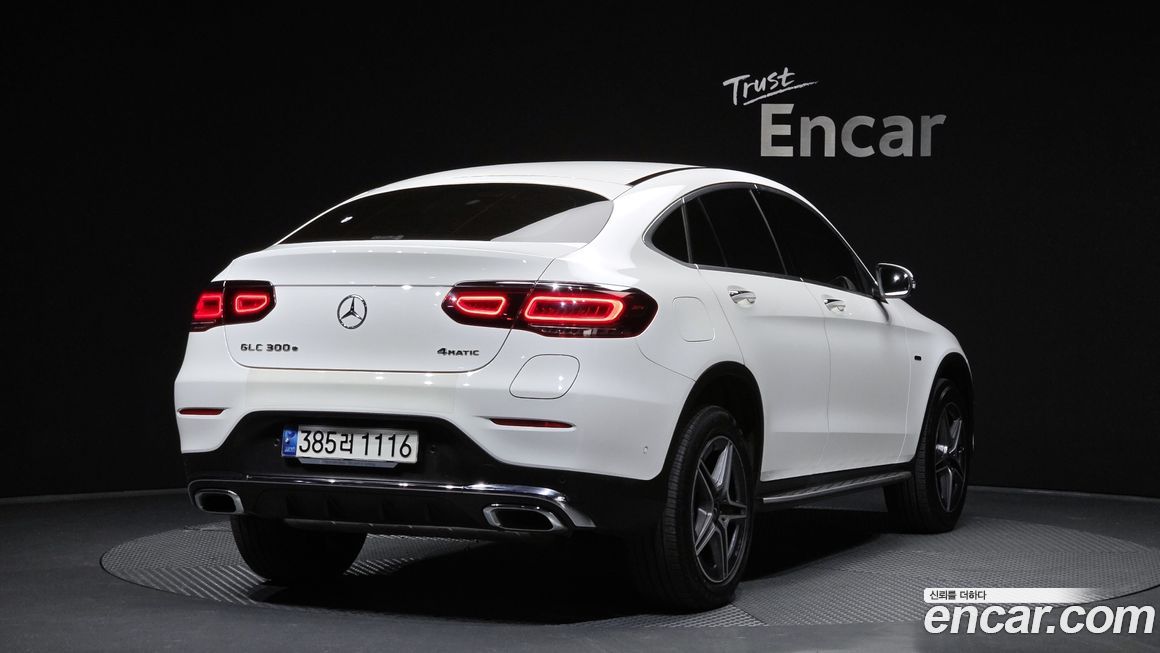 Mercedes-Benz GLC-Class 2021