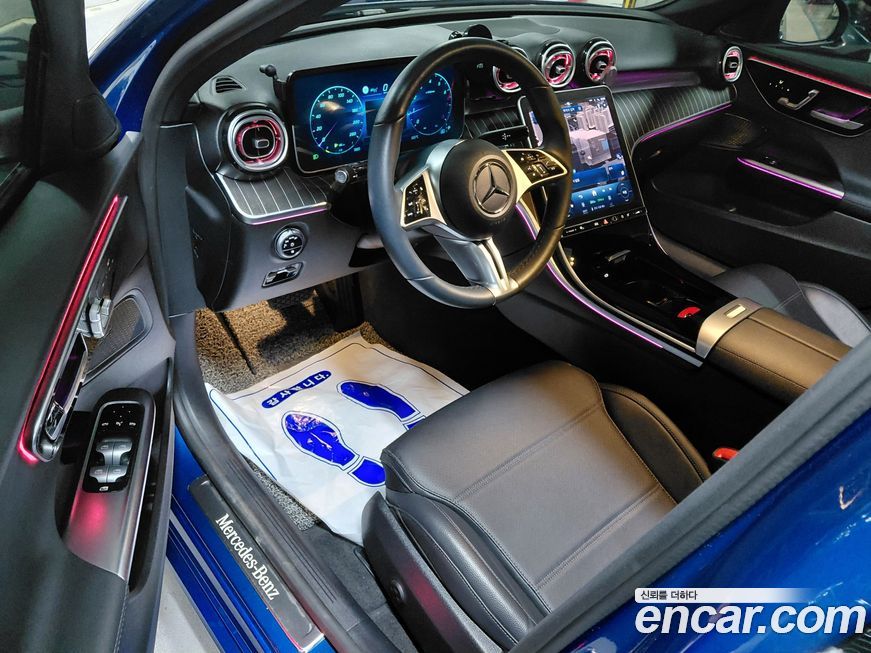 Mercedes-Benz C-Class 2023