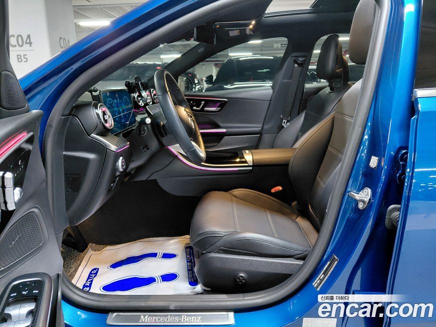 Mercedes-Benz C-Class 2023