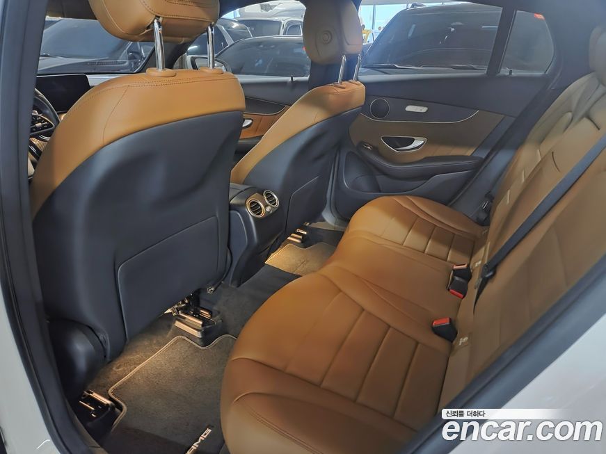 Mercedes-Benz GLC-Class 2021