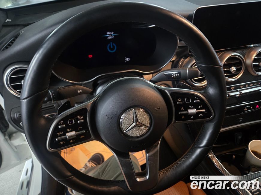 Mercedes-Benz GLC-Class 2021