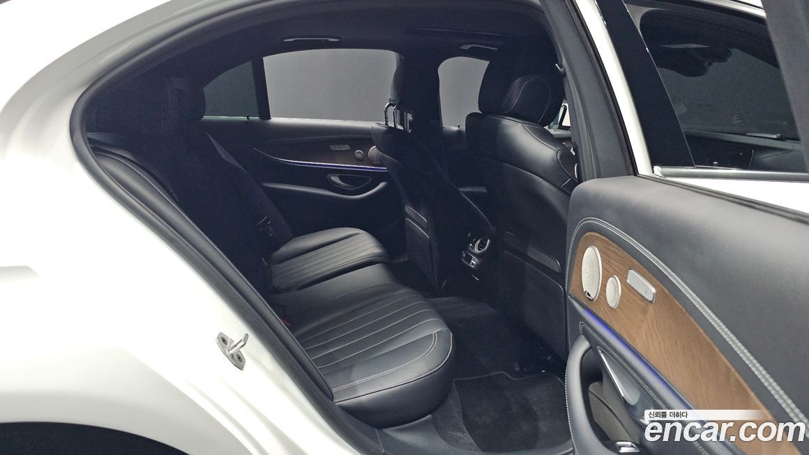 Mercedes-Benz E-Class 2023