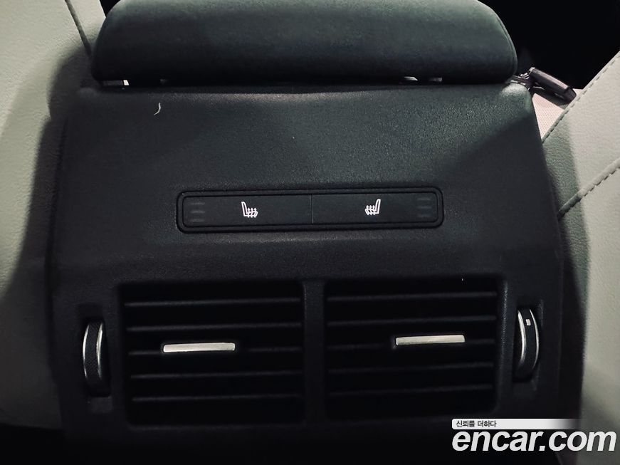 Land Rover Discovery Sport 2025