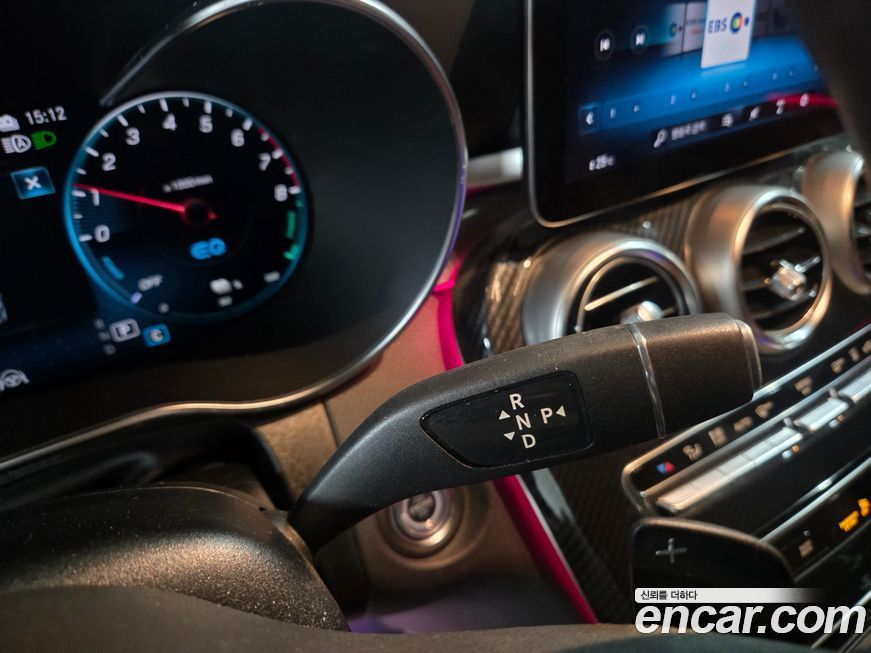 Mercedes-Benz GLC-Class 2021