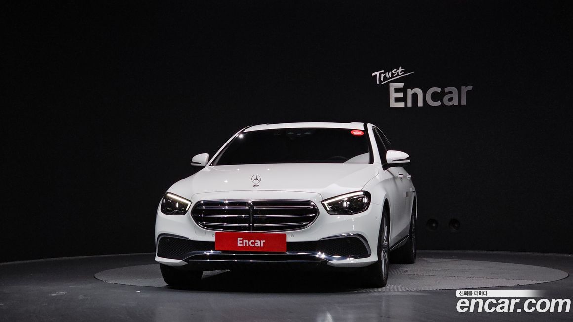 Mercedes-Benz E-Class 2023